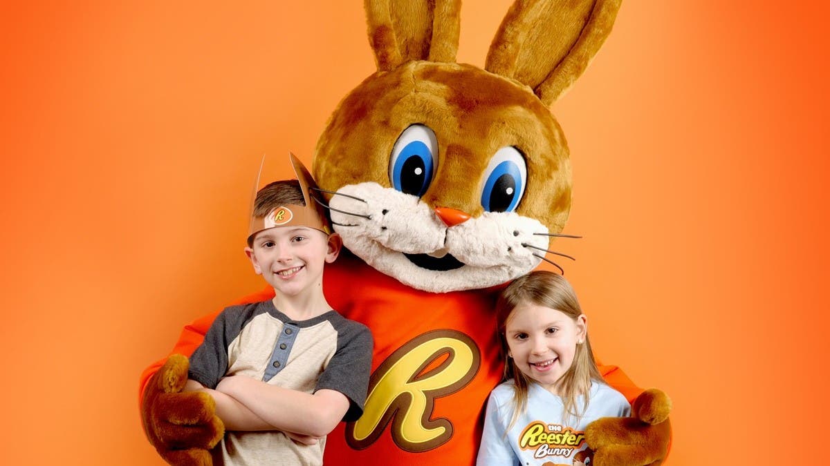Photos with the REESTER Bunny